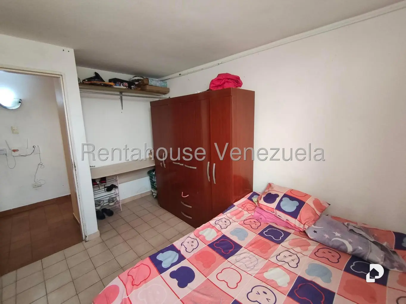Apartamento en Urbanización La Esmeralda, Maracay – 10