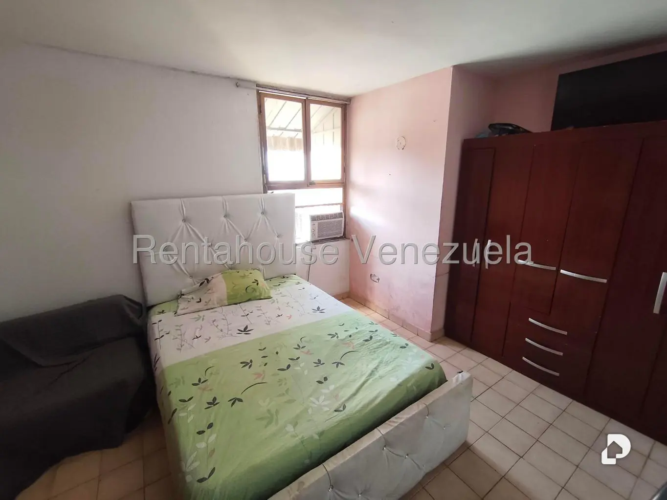 Apartamento en Urbanización La Esmeralda, Maracay – 13