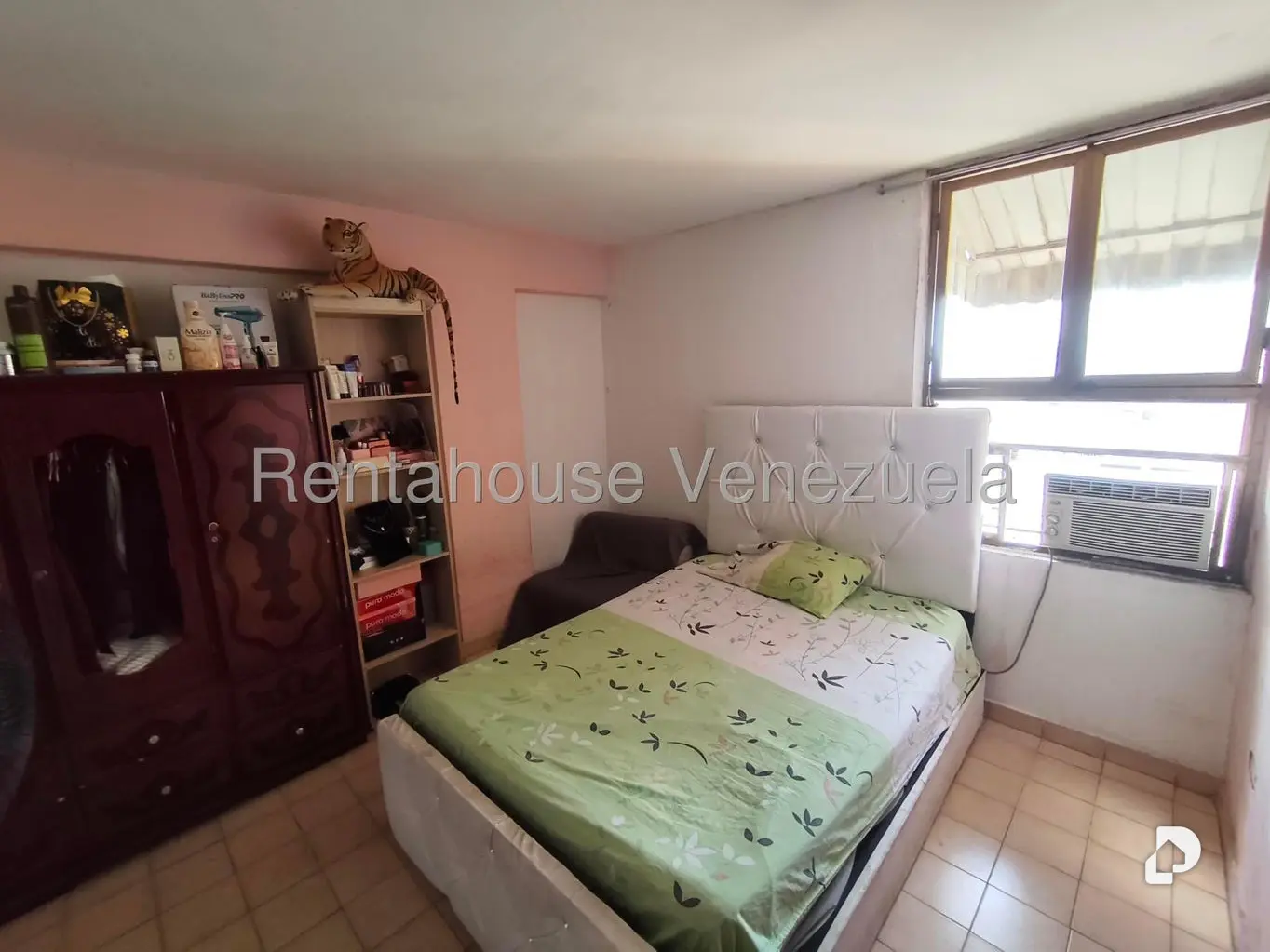 Apartamento en Urbanización La Esmeralda, Maracay – 12