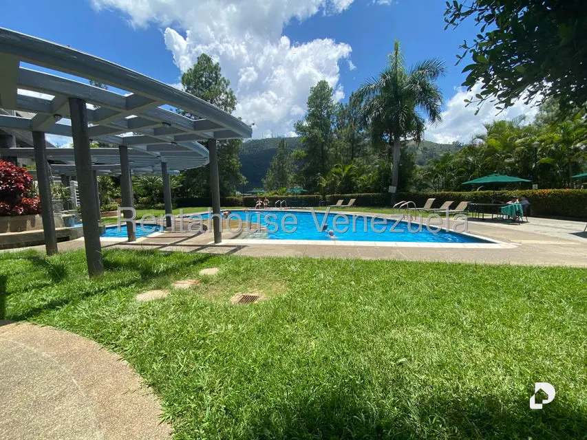 Apartamento en Las Esmeraldas, Caracas – 9