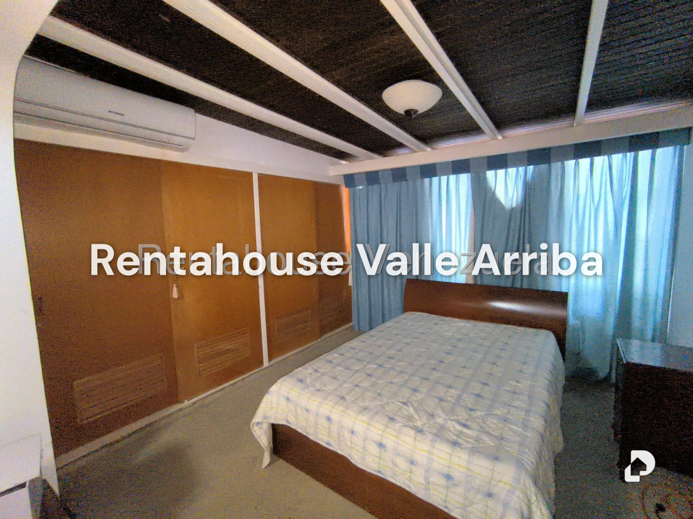 House in Colinas de La California, Caracas – 23