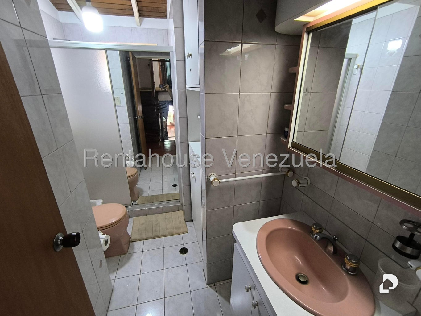 Casa en Colinas de La California, Caracas – 28
