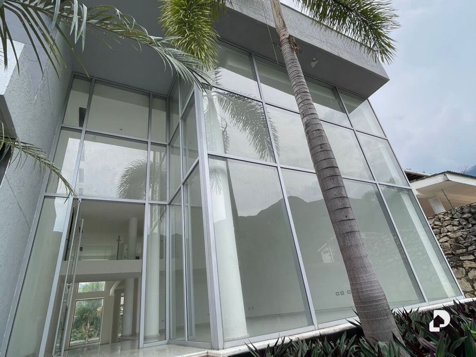Casa en Urbanización El Castaño, Maracay – 2