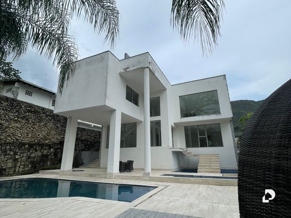 Casa en Urbanización El Castaño, Maracay – 6