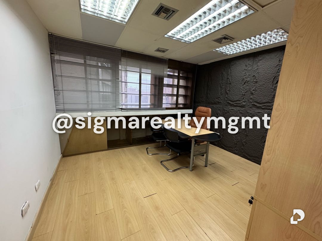 Oficina en Los Palos Grandes, Caracas – 8