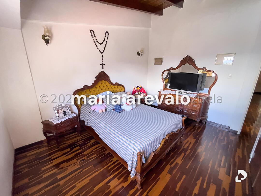 Casa en Alto Prado, Caracas – 27