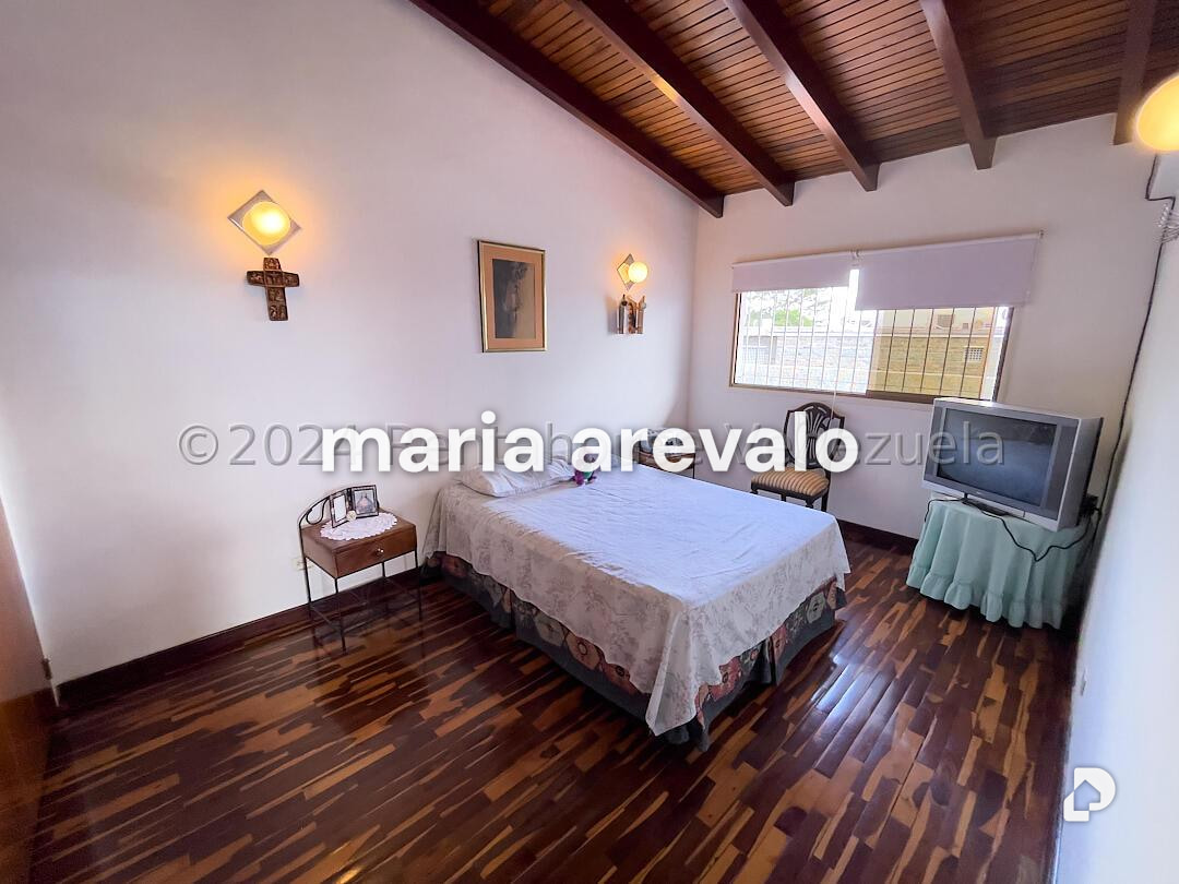 Casa en Alto Prado, Caracas – 24