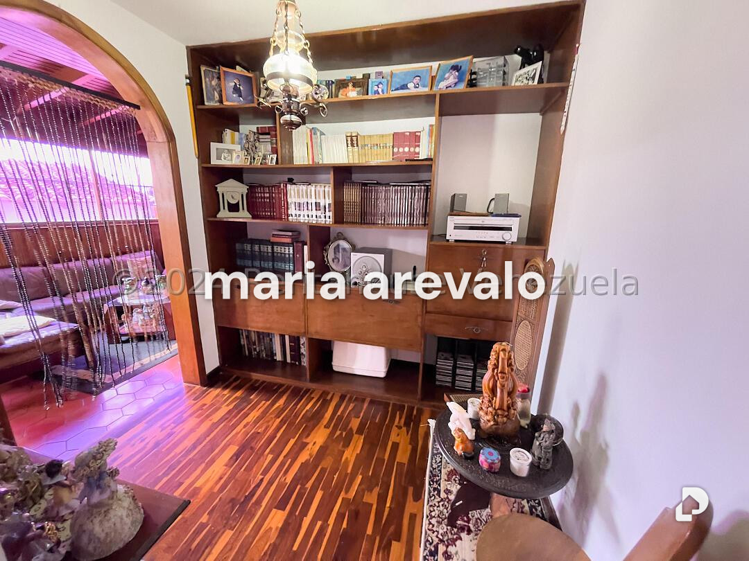 Casa en Alto Prado, Caracas – 19
