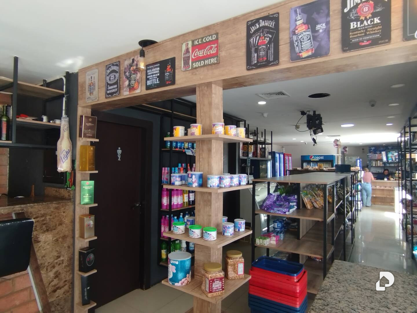 Local comercial en Isla Dorada, Maracaibo – 11