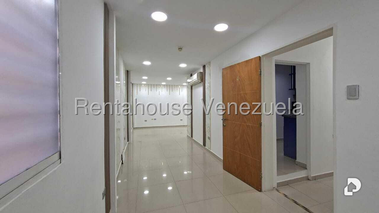 Oficina en Los Chaguaramos, Caracas – 7