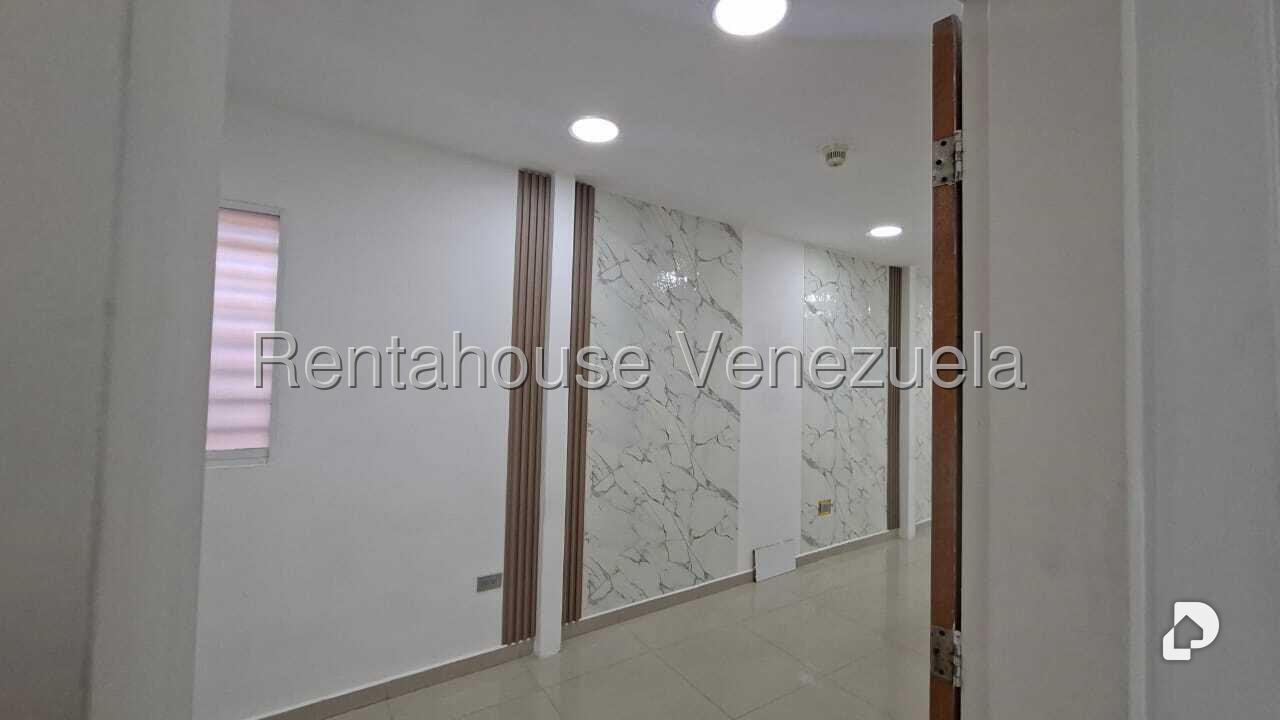 Oficina en Los Chaguaramos, Caracas – 8