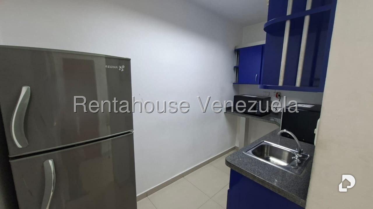 Oficina en Los Chaguaramos, Caracas – 19