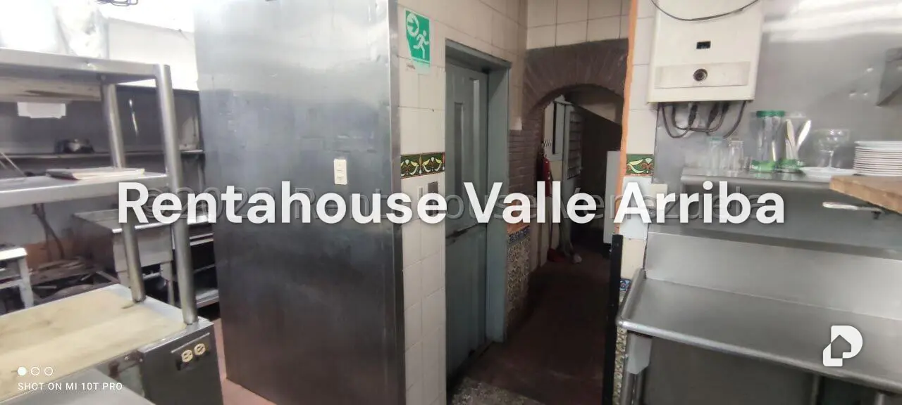 Local comercial en El Hatillo, Caracas – 20