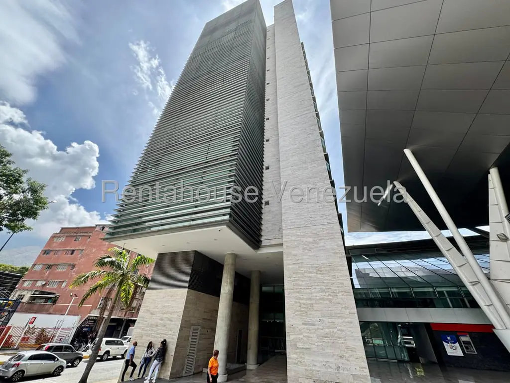 Oficina en Los Dos Caminos, Caracas - 1