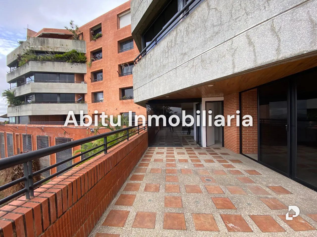 Penthouse in Colinas de Bello Monte, Caracas – 3
