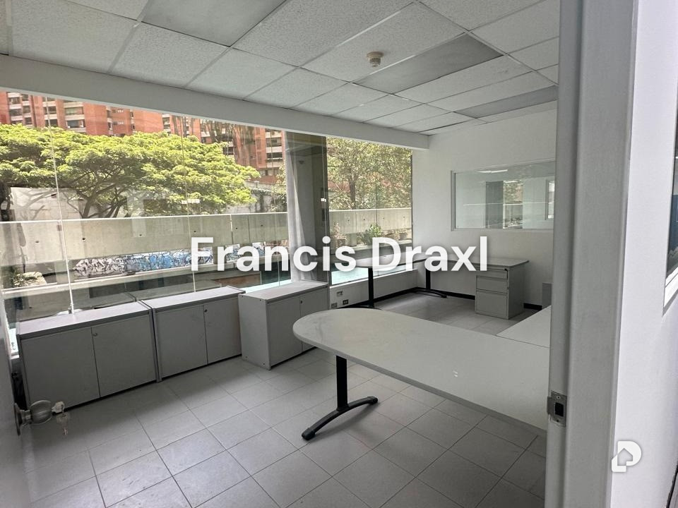 Oficina en Prados del Este, Caracas – 11