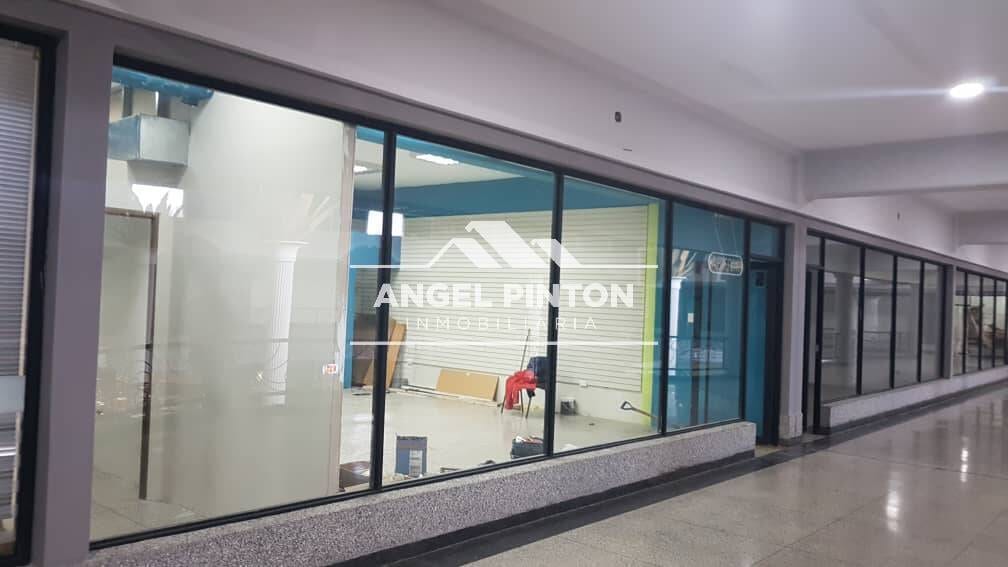 Local comercial en Avenida 5 de Julio, Maracaibo - 1