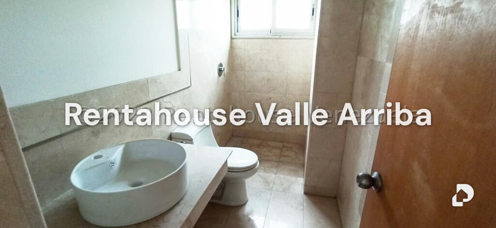 Apartamento en Campo Alegre, Caracas – 19