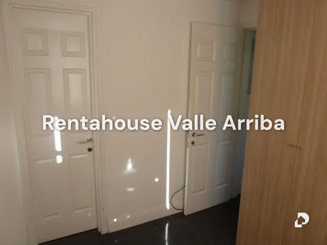 Penthouse en Lomas del Club Hípico, Caracas – 25