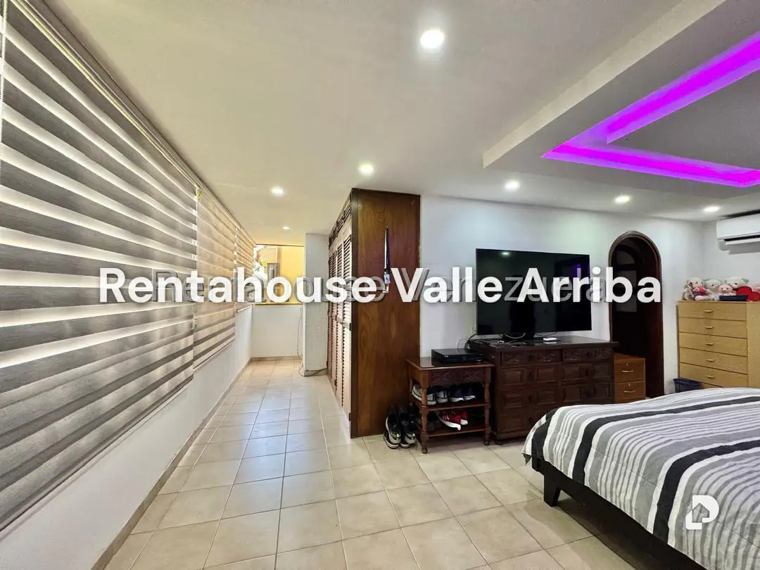 Apartamento en La Urbina, Caracas – 28