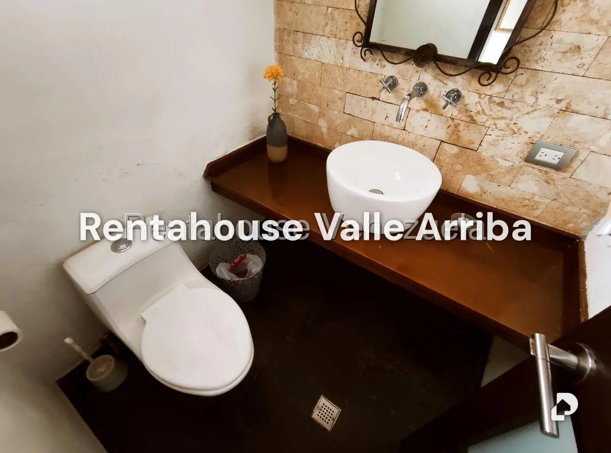 Local comercial en El Hatillo, Caracas – 12