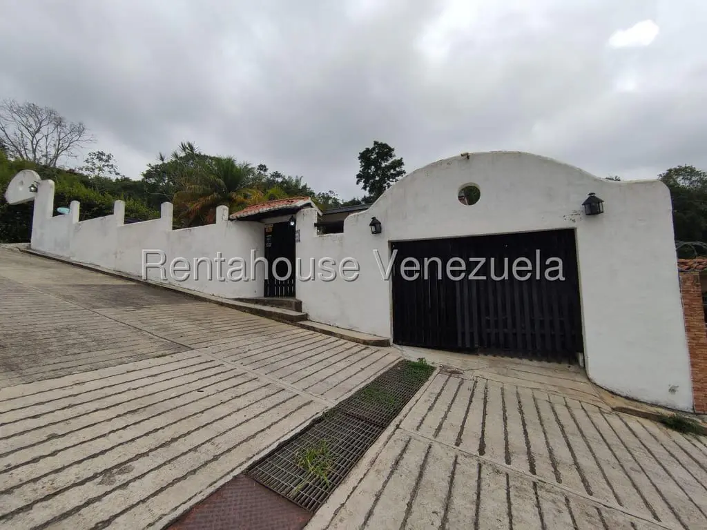 Local comercial en El Hatillo, Caracas - 1