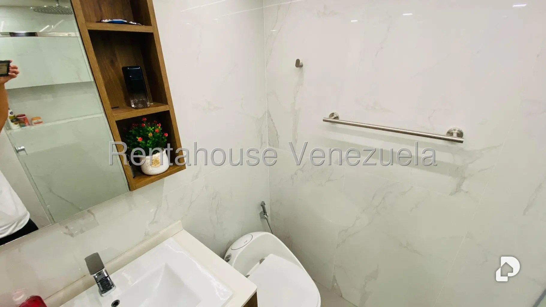 Apartamento en La Bonita, Caracas – 26