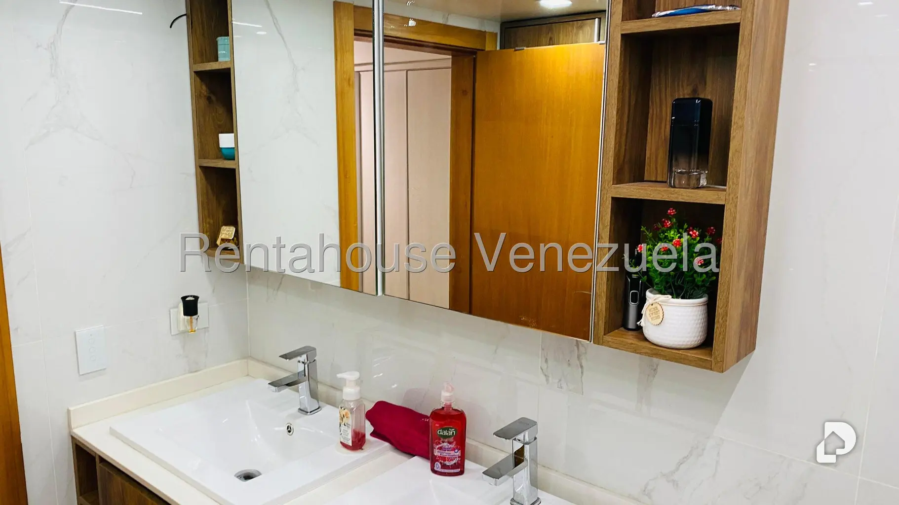 Apartamento en La Bonita, Caracas – 25