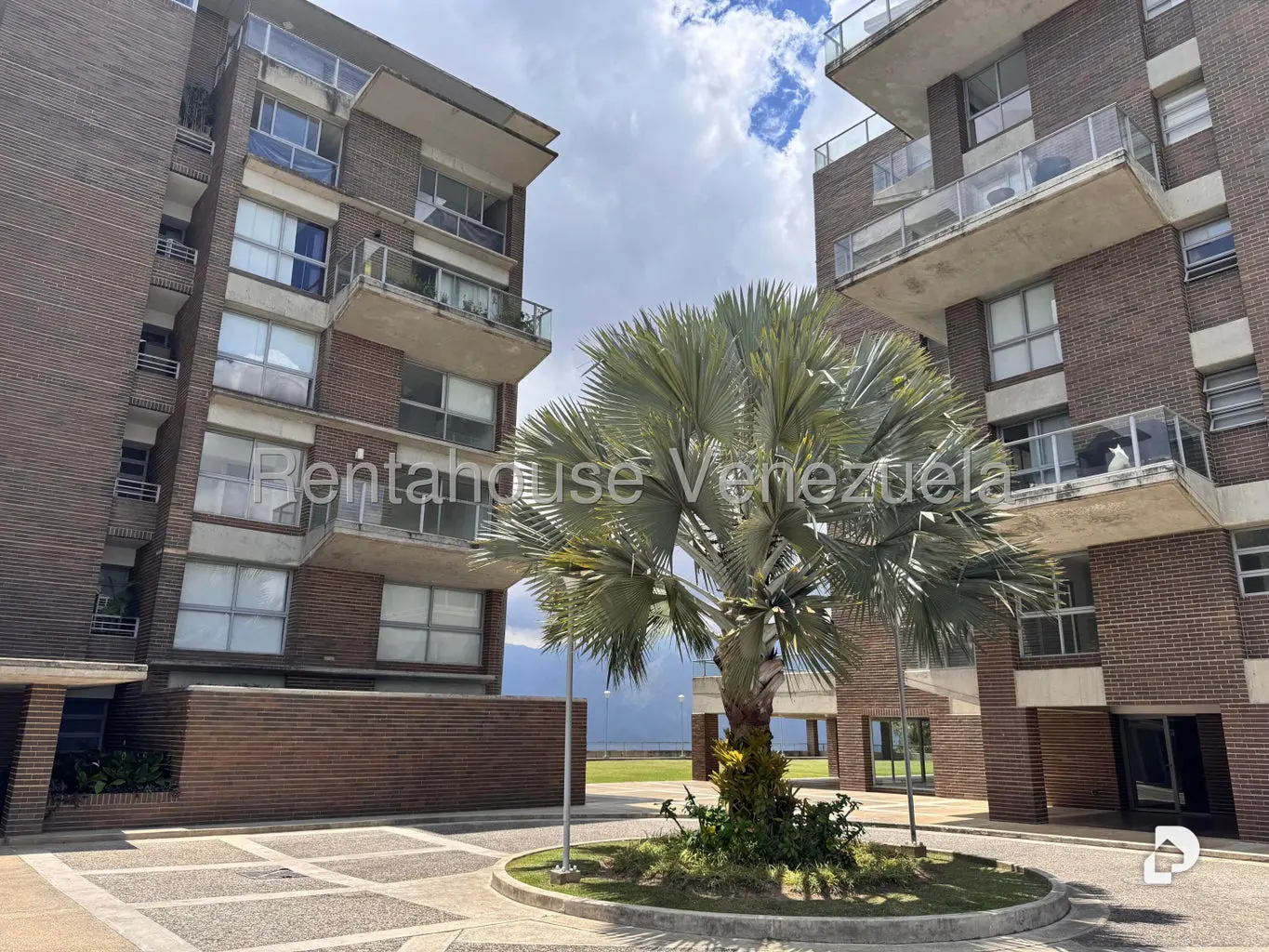 Apartamento en Alto Hatillo, Caracas – 2