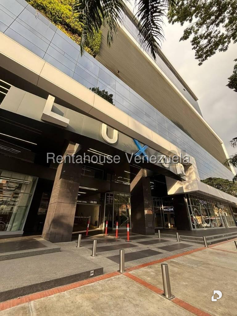 Local comercial en Las Mercedes, Caracas – 17