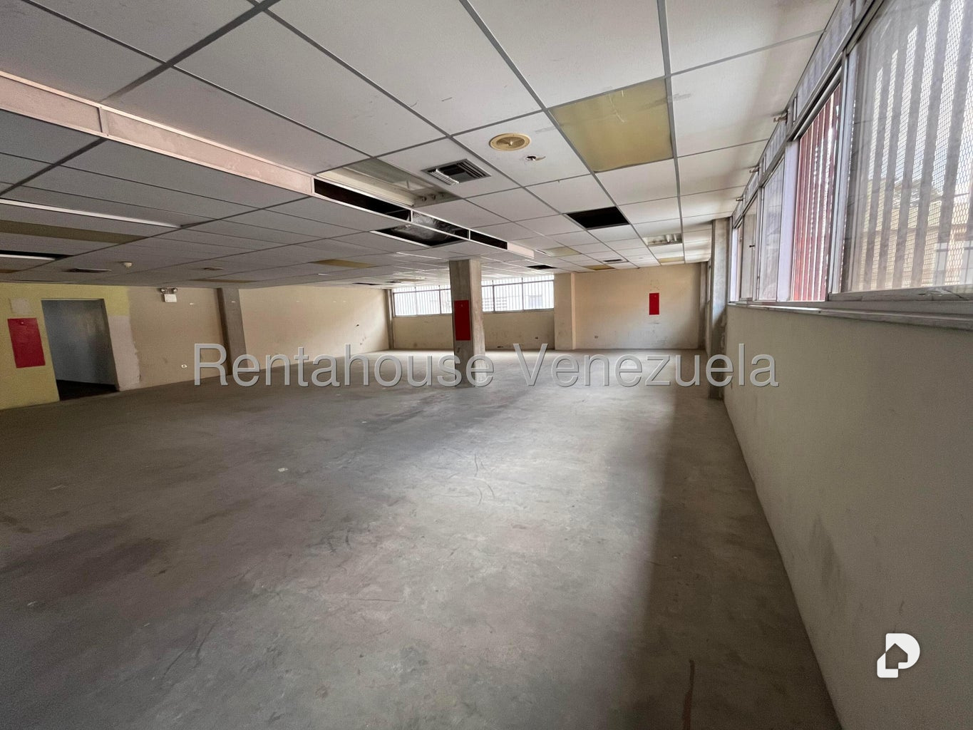 Land in La Urbina, Caracas – 10