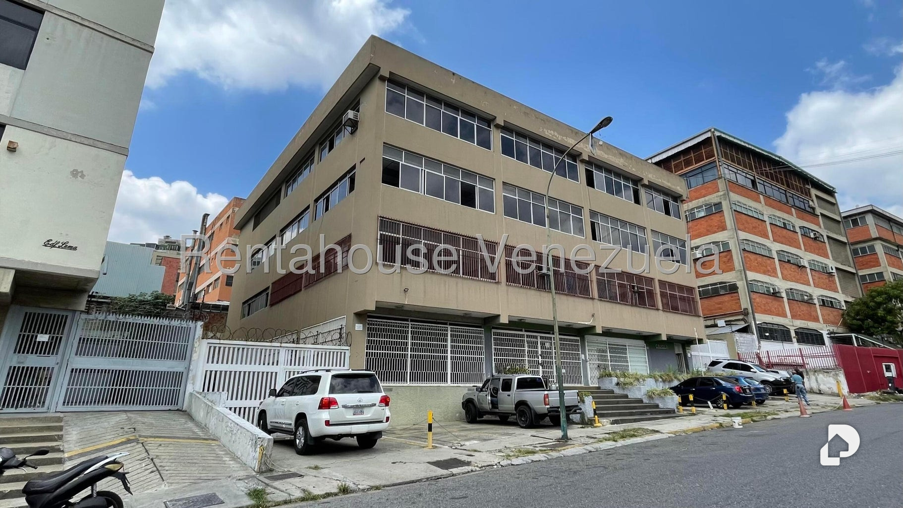 Land in La Urbina, Caracas – 1