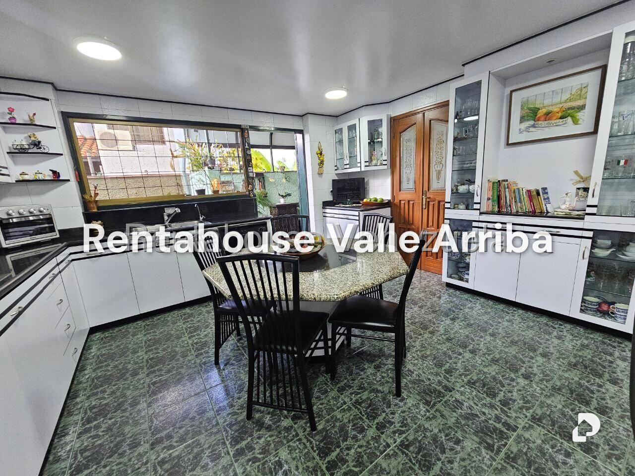 Casa en La Tahona, Caracas – 14