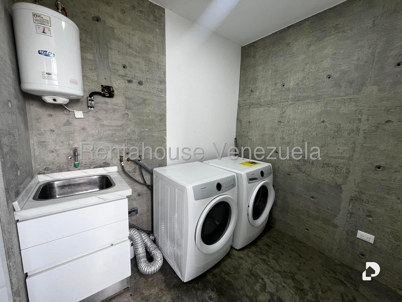 Apartamento en Oripoto, Caracas – 8