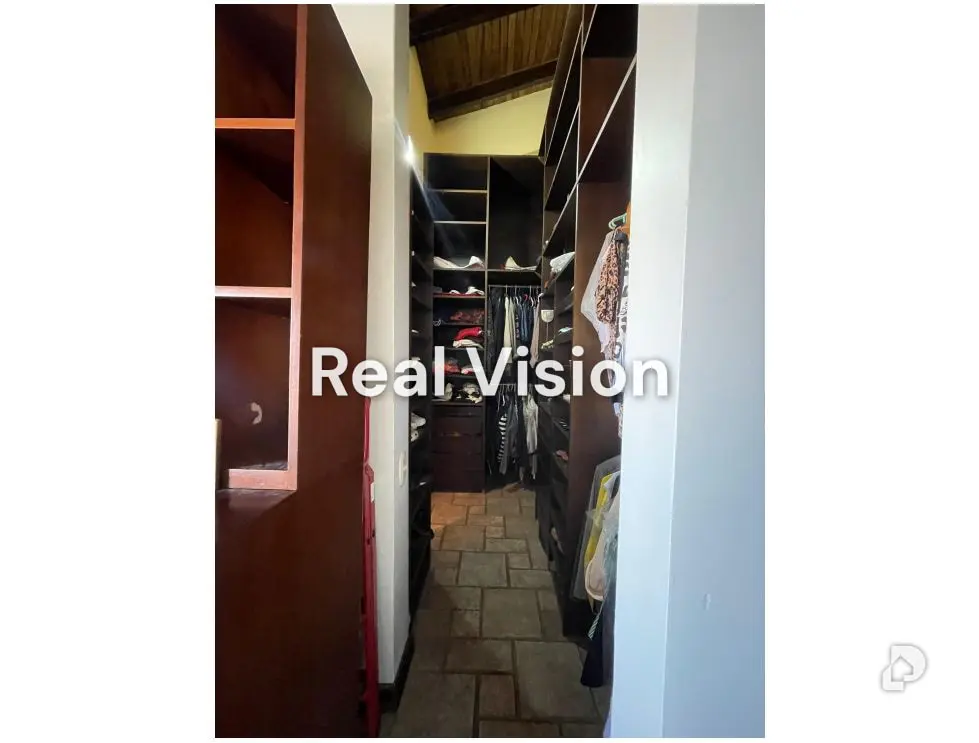 Casa en Alto Prado, Caracas – 20