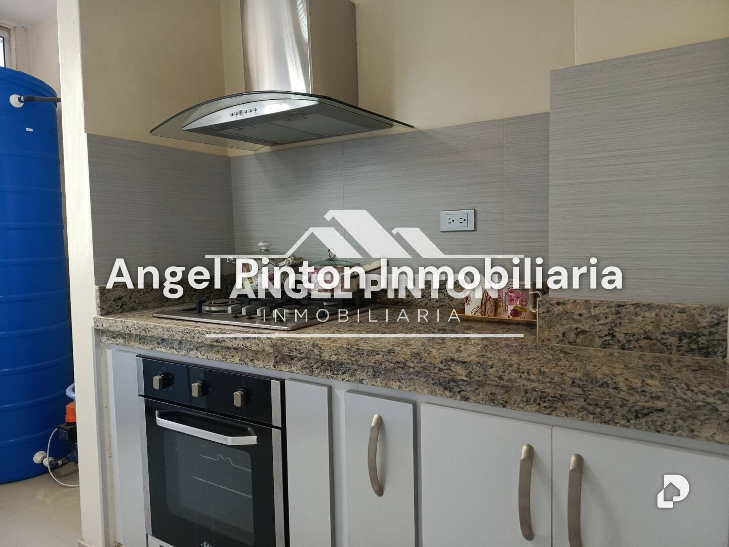 Apartamento en Valle Claro, Maracaibo – 1