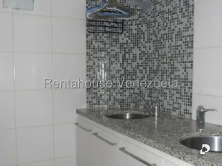 Apartamento en Los Palos Grandes, Caracas – 7