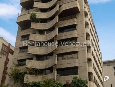 Apartamento en Los Palos Grandes, Caracas – 1