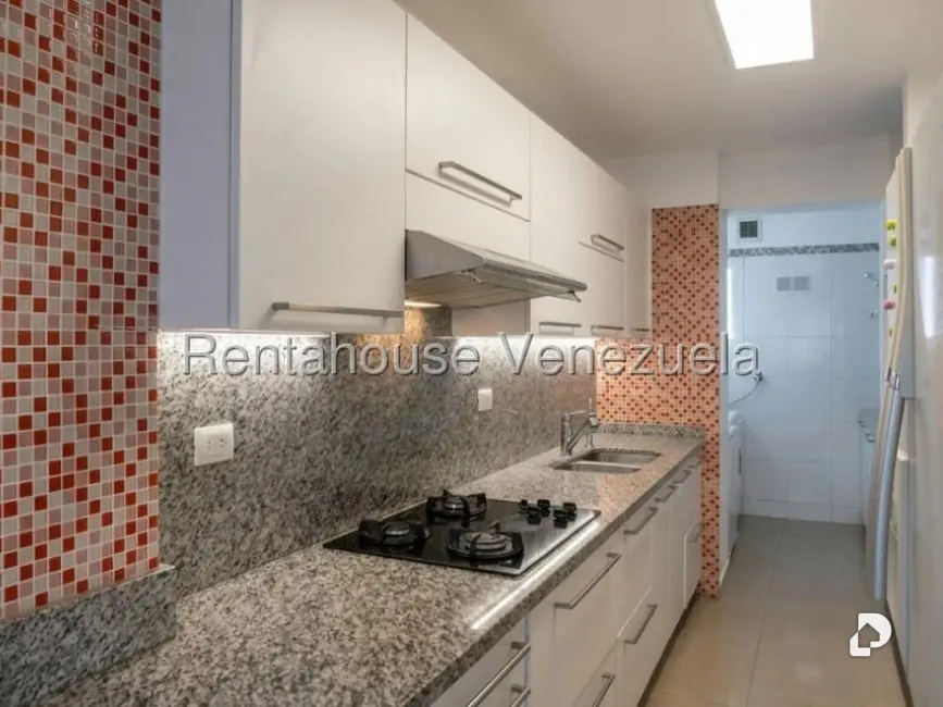 Apartamento en Los Palos Grandes, Caracas – 3