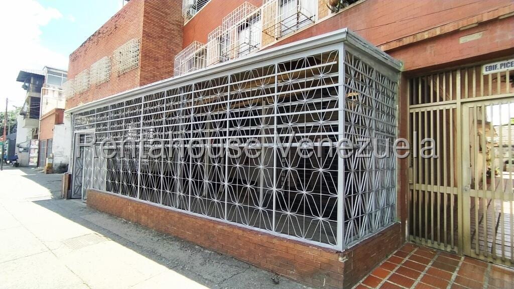Local comercial en Prado de María, Caracas - 1