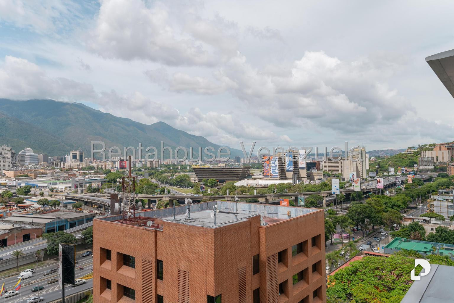 Oficina en Las Mercedes, Caracas – 5
