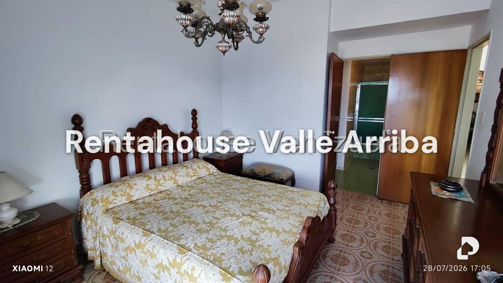 Casa en Alto Prado, Caracas – 24