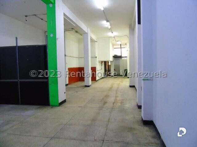 Local comercial en Parroquia La Candelaria, Caracas – 7