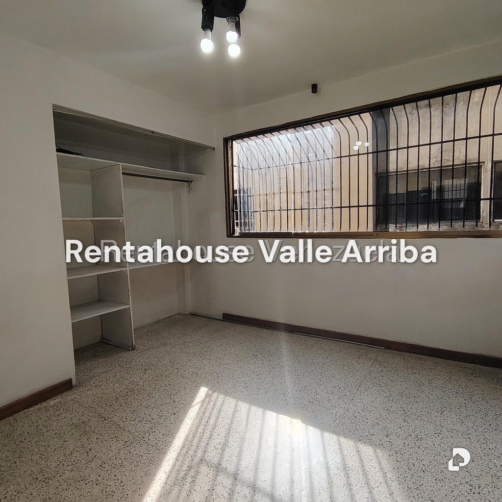 Apartamento en El Paraíso, Caracas – 12