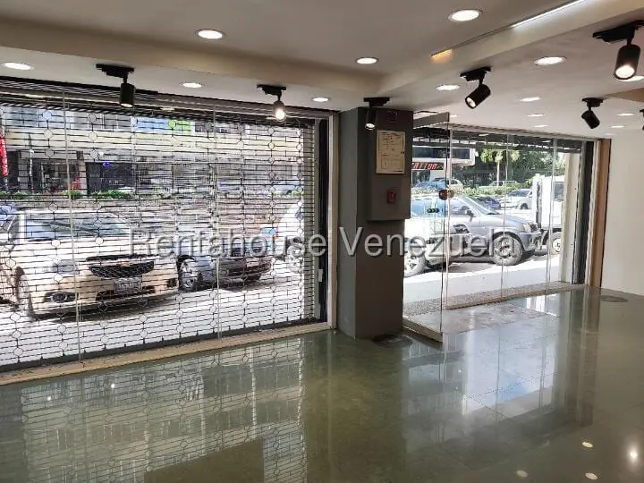 Local comercial en Altamira, Caracas - 1