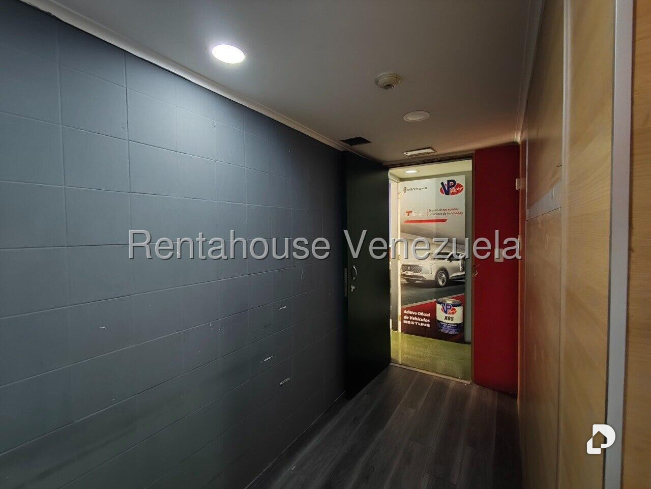 Local comercial en Altamira, Caracas – 13