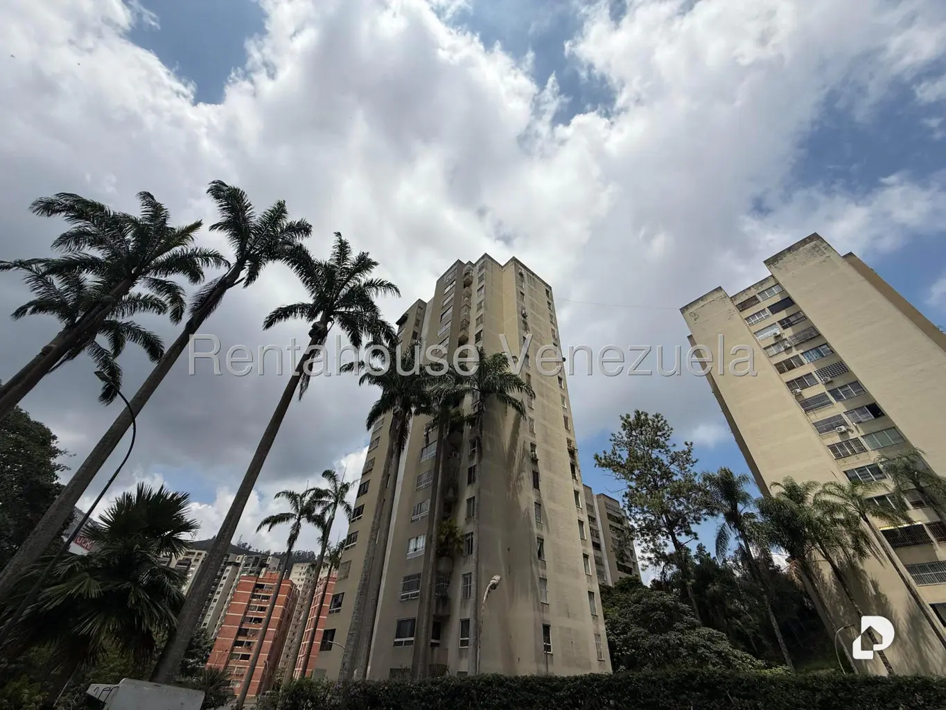 Apartamento en El Cigarral, Caracas – 1