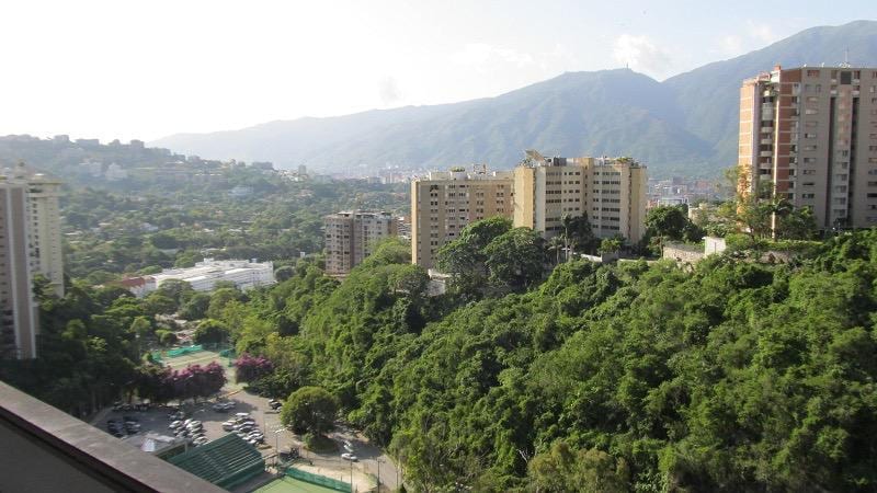 Apartamento en Las Mesetas de Santa Rosa de Lima, Caracas