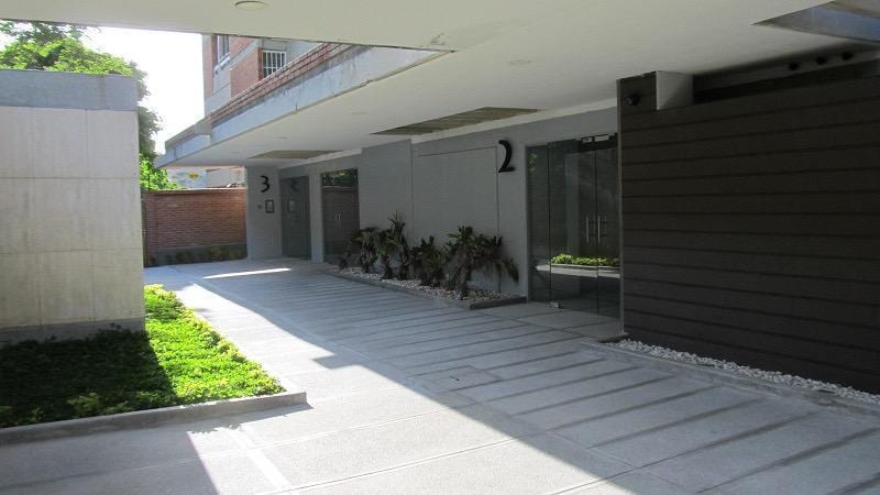 Apartamento en Las Mesetas de Santa Rosa de Lima, Caracas