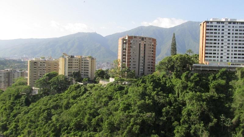 Apartamento en Las Mesetas de Santa Rosa de Lima, Caracas